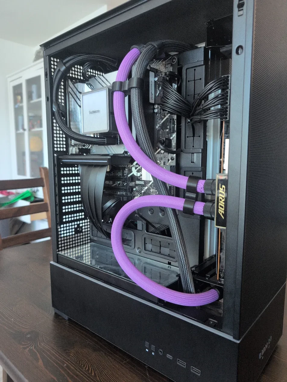 i5-12400 + RX 6900 XT custom loop with purple sleeved soft tubing