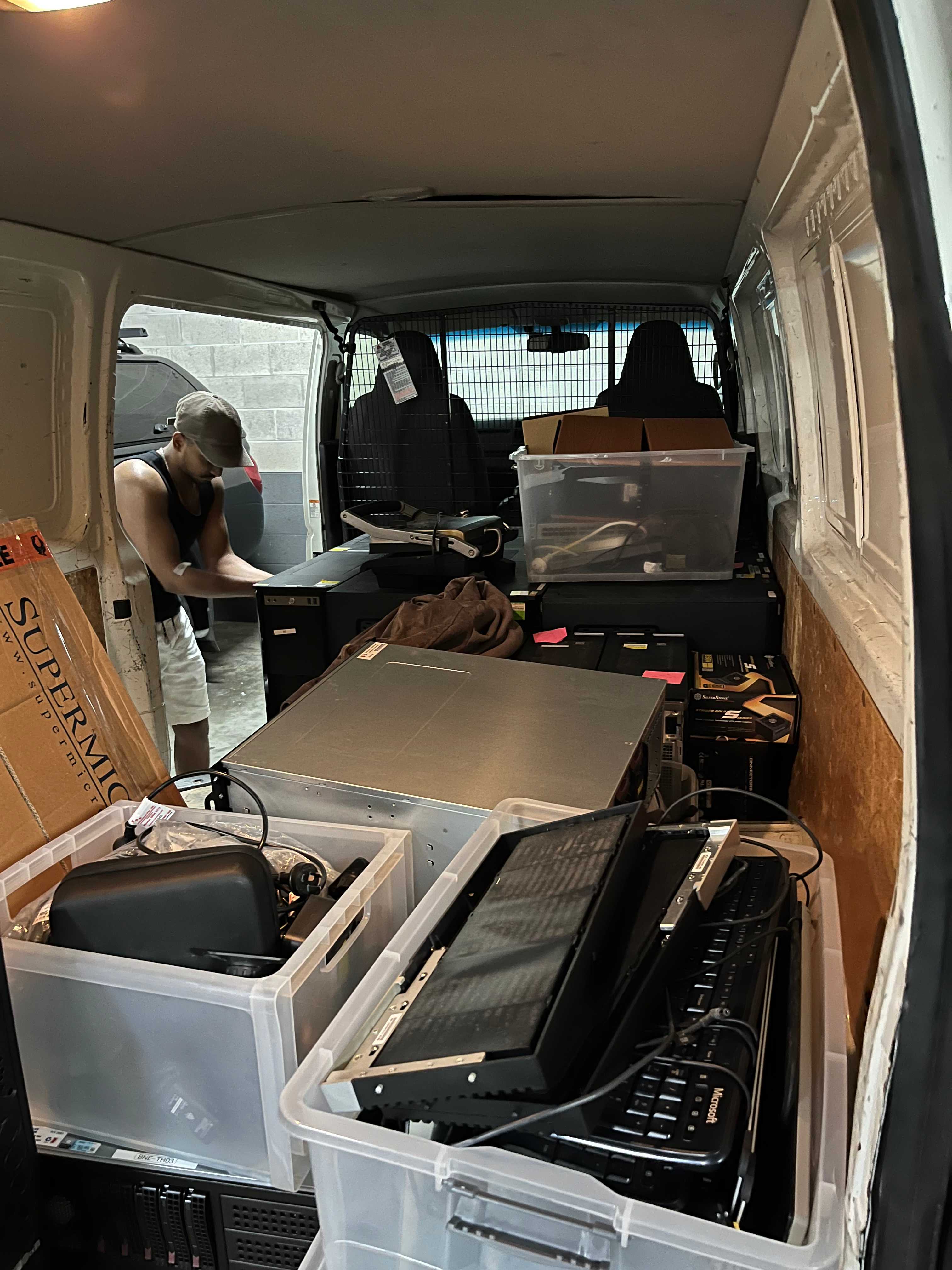 Server and networking equipment buyback pickup